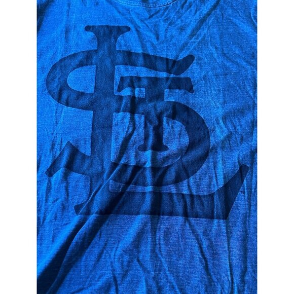 Red Jacket St Louis CARDINALS Blue T-Shirt Size‎ Medium Athletic Athleisure - Picture 6 of 12